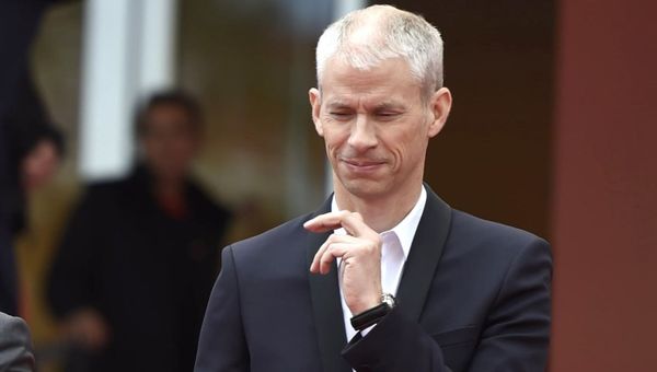 Министр культуры Франции Франк Ристер на красной дорожке 72-го Каннского кинофестиваля (19 мая 2019). Канны Министр культуры Франции Франк Ристер на красной дорожке 72-го Каннского кинофестиваля (19 мая 2019). Канны - Sputnik Արմենիա