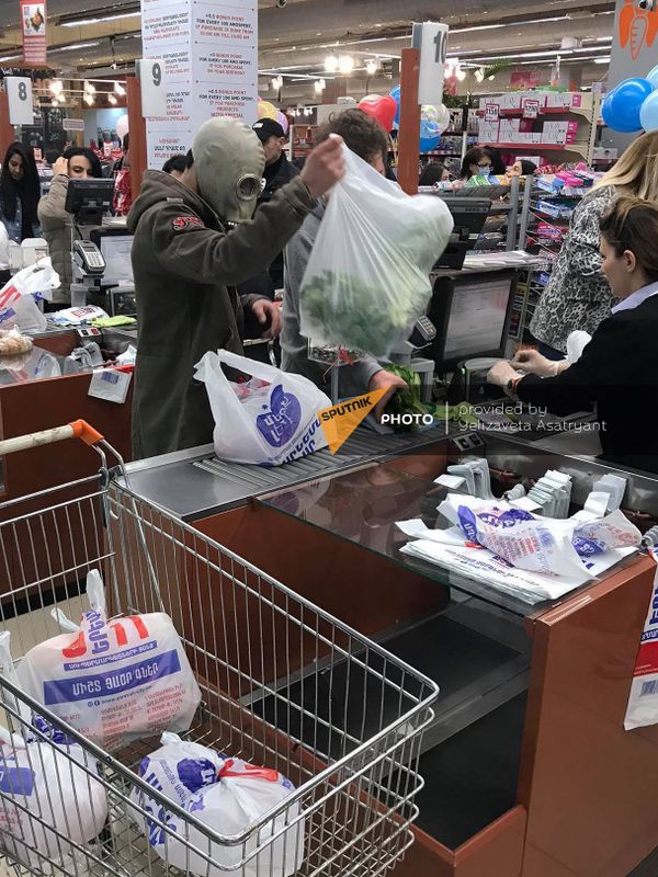 Խուճապը միայն սոցցանցերո՞ւմ է, կամ կորոնավիրուսով պայմանավորված իրավիճակը Հայաստանում - Sputnik Արմենիա