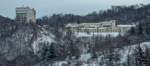 Здание военно-спортивного лицея имени Монте Мелконяна в Дилижане. Архивное фото Здание военно-спортивного лицея имени Монте Мелконяна в Дилижане. Архивное фото - Sputnik Արմենիա