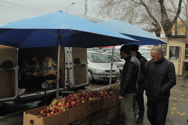 Գյումրիում կանգառներն ախտահանվում են, բացօթյա առևտրով զբաղվողները՝ զգուշացվում - Sputnik Արմենիա