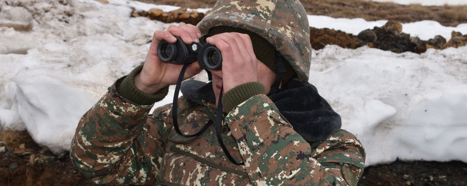 Армянские военнослужащие во время практических занятий по боевой подготовке - Sputnik Армения, 1920, 11.01.2022