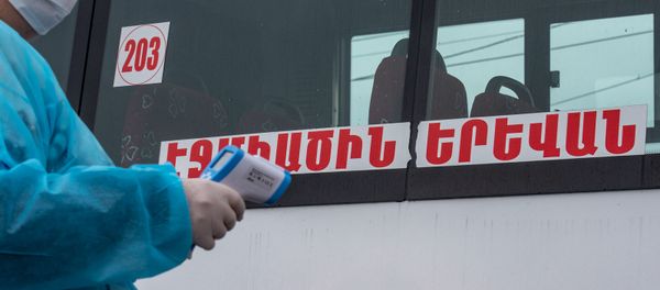 Контрольно-пропускной пункт при выезде из Эчмиадзина (17 марта 2020). Армавир - Sputnik Արմենիա