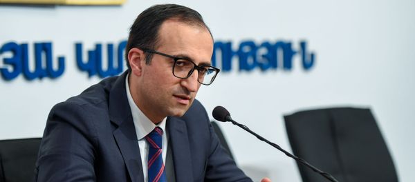 Пресс-конференция министра здравоохранения Армении Арсена Торосяна на тему коронавируса (19 марта 2020). Еревaн Пресс-конференция министра здравоохранения Армении Арсена Торосяна на тему коронавируса (19 марта 2020). Еревaн - Sputnik Армения