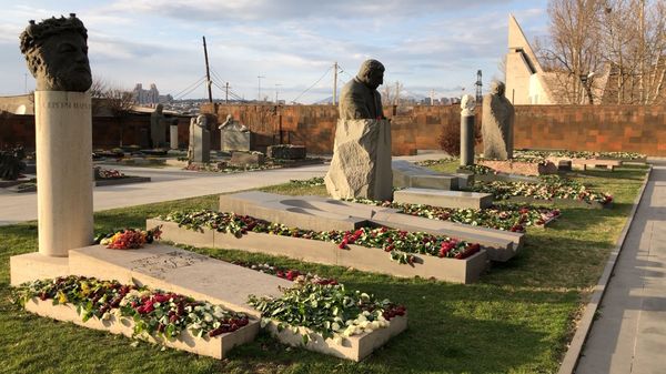 Отмененный женский месяц: как цветочный бизнес в Армении вдруг оказался без барыша - Sputnik Армения