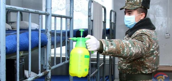 Дезинфекционные работы в Армии обороны Карабаха (22 марта 2020). Карабах - Sputnik Армения
