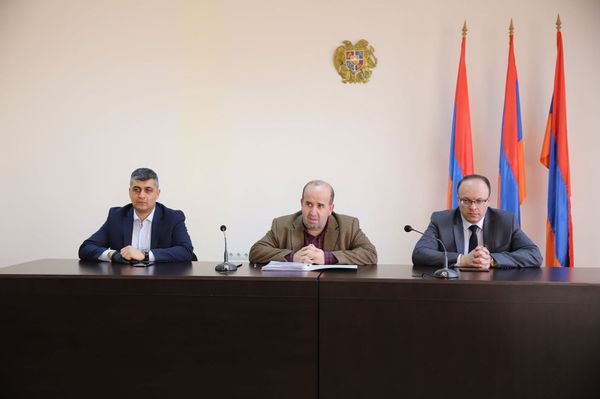 Главное – забота о социально уязвимых: в Шираке не просто закрывают путь коронавирусу - Sputnik Армения