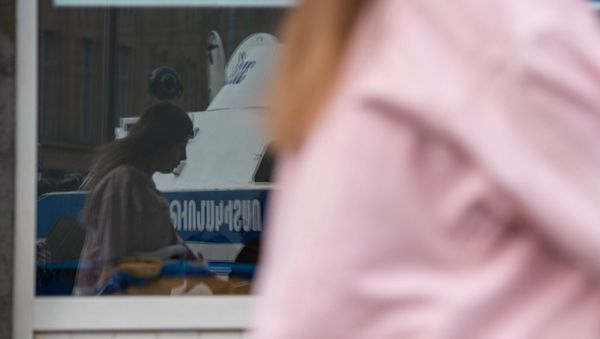 Город во время чрезвычайной ситуации (25 марта 2020). Ереван - Sputnik Армения