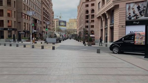 А почему вы без маски? Японец-буддист застрял из-за пандемии в Армении, но не растерялся А почему вы без маски? Японец-буддист застрял из-за пандемии в Армении, но не растерялся - Sputnik Армения