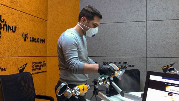 О чем мы молчали... Чрезвычайные приключения армянских спутниковцев О чем мы молчали... Чрезвычайные приключения армянских спутниковцев - Sputnik Армения