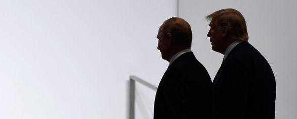 Встреча на ногах президентов России и США Владимира Путина и Дональда Трампа на полях саммита G20 (28 июня 2019). Осака Встреча на ногах президентов России и США Владимира Путина и Дональда Трампа на полях саммита G20 (28 июня 2019). Осака - Sputnik Армения