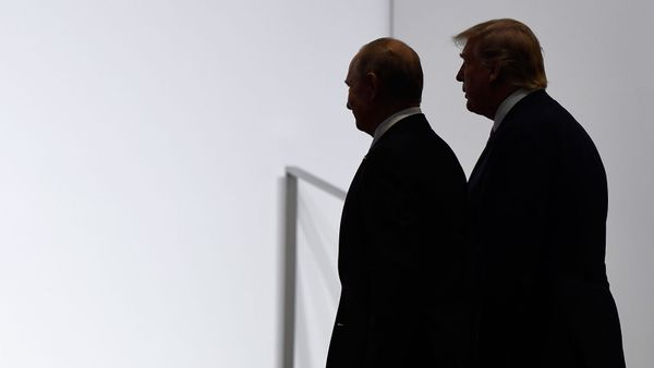 Встреча на ногах президентов России и США Владимира Путина и Дональда Трампа на полях саммита G20 (28 июня 2019). Осака - Sputnik Армения