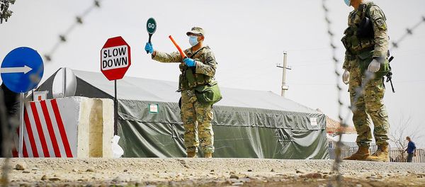На въездах в крупные города Грузии установлены блокпосты (31 марта 2020). На въездах в крупные города Грузии установлены блокпосты (31 марта 2020). - Sputnik Արմենիա