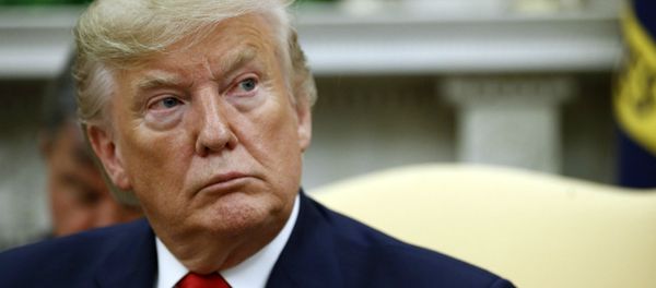 Президент Дональд Трамп в Овальном кабинете в Белом доме (13 ноября 2019). Вашингтон - Sputnik Армения