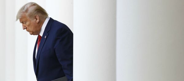 Президент Дональд Трамп на брифинге по коронавирусу в Белом Доме (29 марта 2020). Вашингтон Президент Дональд Трамп на брифинге по коронавирусу в Белом Доме (29 марта 2020). Вашингтон - Sputnik Армения