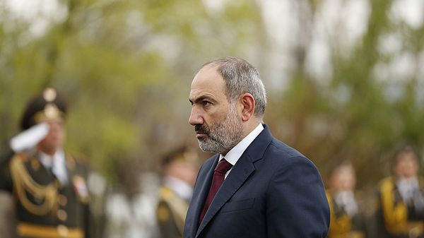 Премьер-министр Никол Пашинян в Пантеоне Ераблур почтил память героев, погибших во время апрельской войны (2 апреля 2020). Еревaн - Sputnik Армения