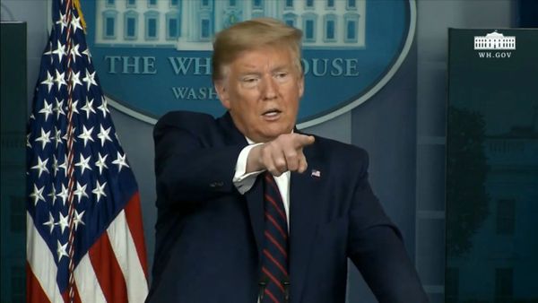 Трамп о российской помощи США: Красивый жест Путина - Sputnik Армения