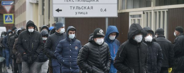 Очереди мигрантов в УФМС - Sputnik Արմենիա