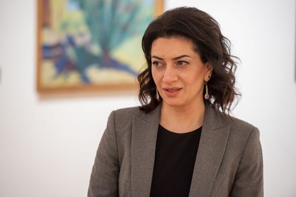 Пашинян как муж, отец и зять: интервью Анны Акопян о самом сокровенном Пашинян как муж, отец и зять: интервью Анны Акопян о самом сокровенном - Sputnik Армения