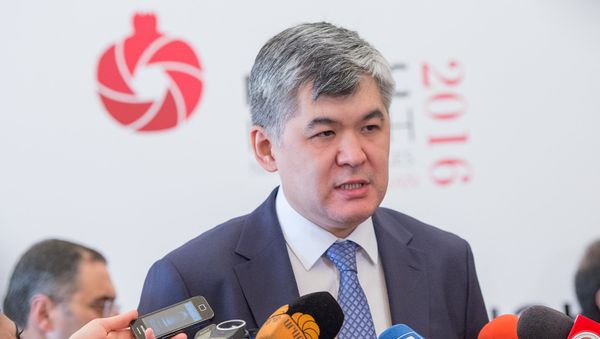 Заместитель министра здравоохранения и социального развития Казахстана Елжан Биртанов Заместитель министра здравоохранения и социального развития Казахстана Елжан Биртанов - Sputnik Արմենիա