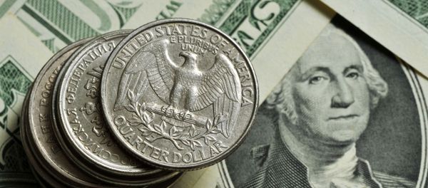 Монеты различного номинала Монетного двора США на фоне банкноты номиналом 1 доллар США. Монеты различного номинала Монетного двора США на фоне банкноты номиналом 1 доллар США. - Sputnik Армения