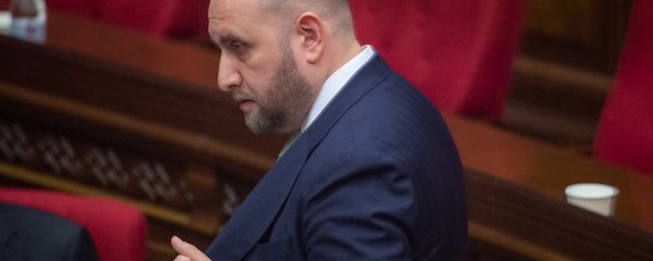 Кандидат на пост председателя ЦБ Мартин Галстян на заседании Национального собрания (16 апреля 2020). Еревaн - Sputnik Արմենիա