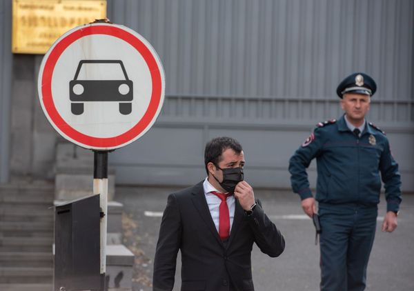 Застрявшие в Армении граждане России провели акцию в Ереване Застрявшие в Армении граждане России провели акцию в Ереване - Sputnik Армения