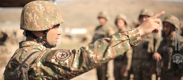 Армянские военнослужащие на практических занятиях по боевой подготовке - Sputnik Արմենիա