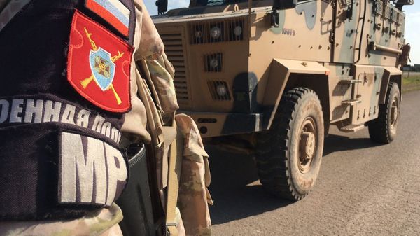 Совместное российско-турецкое патрулирование участка трассы М-4 в зоне Идлиб - Sputnik Армения