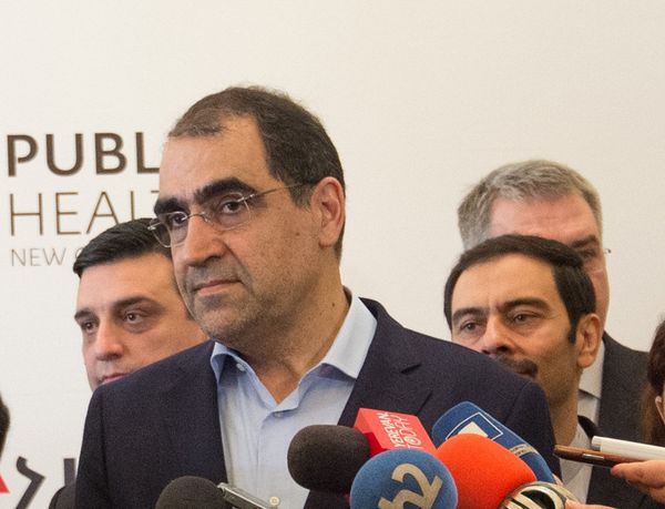 Министр здравоохранения Ирана Хасана Хашеми - Sputnik Արմենիա