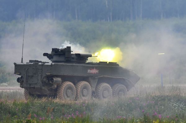 Бумеранг на миллиард долларов укрепит позиции российской оборонки Бумеранг на миллиард долларов укрепит позиции российской оборонки - Sputnik Армения