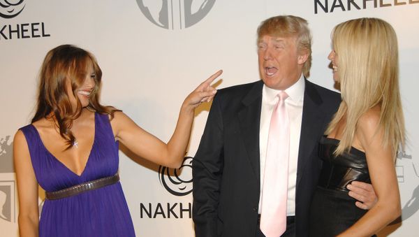 Мелания Трамп, Дональд Трамп и модель Хайди Клум на презентации The Trump International Hotel & Tower Dubai в Нью-Йорке  - Sputnik Армения