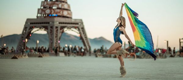 Представители арт-фестиваля Burning Man планируют провести мероприятие в онлайн-формате и попасть туда сможет каждый Представители арт-фестиваля Burning Man планируют провести мероприятие в онлайн-формате и попасть туда сможет каждый - Sputnik Армения