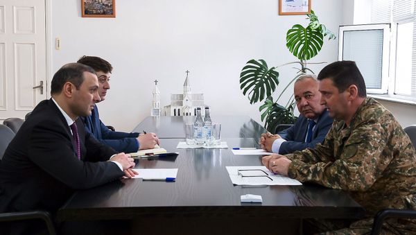 Встреча секретаря Совета безопасности Армении Армена Григоряна с командующим Армии обороны Карабаха Джалалом Арутюняном (27 апреля 2020). Степанакерт - Sputnik Армения