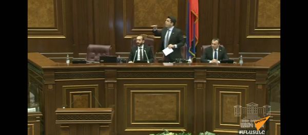 Սիմոնյանն ու Մարուքյանը վիրավորեցին իրար ոչ խորհրդարանական բառապաշարով - Sputnik Արմենիա