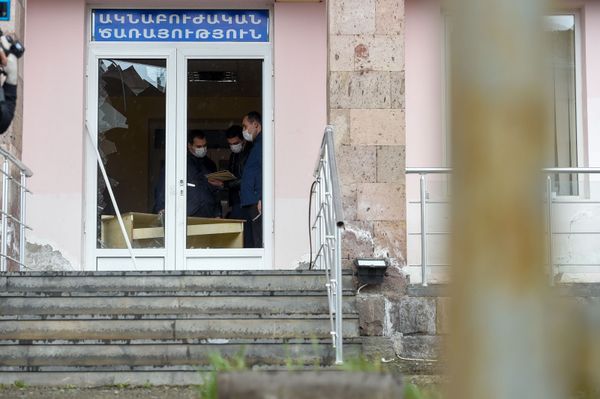 Ոստիկաններ Ոստիկաններ - Sputnik Արմենիա