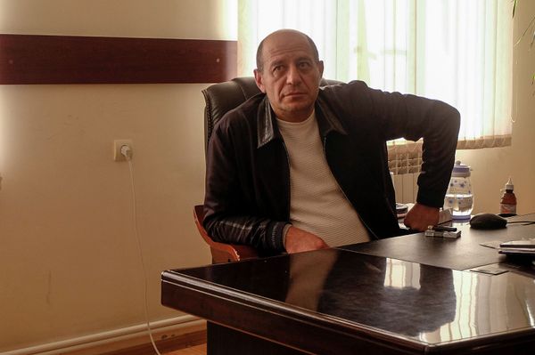«Հղի հարսիս վախեցրին, տղայիս տարան». նորատուսցիները չգիտեն` որտեղ են բերման ենթարկվածները - Sputnik Արմենիա