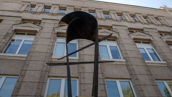 ԿԲ շենքը - Sputnik Արմենիա
