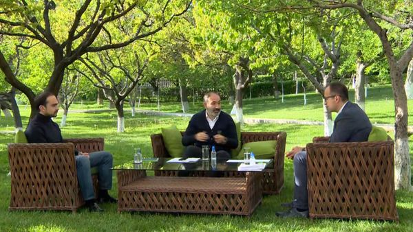 Встреча премьер-министра Никола Пашиняна с комендантом и министром здравоохранения по вопросу распространения короновируса (3 мая 2020). Еревaн  - Sputnik Армения
