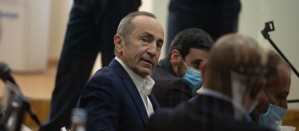 Роберт Кочарян на судебном заседании по делу 1 марта (8 мая 2020). Еревaн Роберт Кочарян на судебном заседании по делу 1 марта (8 мая 2020). Еревaн - Sputnik Армения