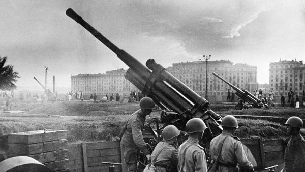 Зенитный расчет у парка культуры и отдыха имени Горького (1941 год). Москва - Sputnik Армения