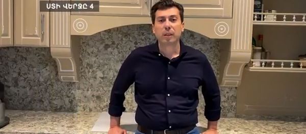 Кадр из очередного ролика Микаела Минасяна - Sputnik Армения