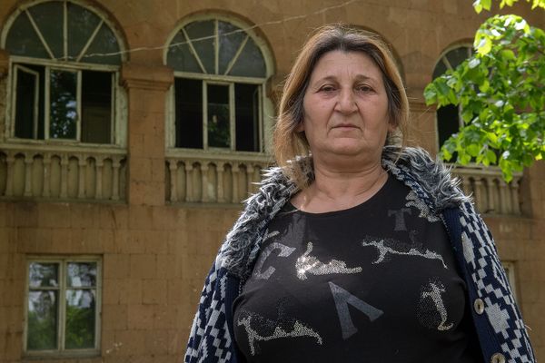 Неужели всех видят, а нас - нет: семья Саларцорцян из Баку оказалась никому не нужной? Неужели всех видят, а нас - нет: семья Саларцорцян из Баку оказалась никому не нужной? - Sputnik Армения