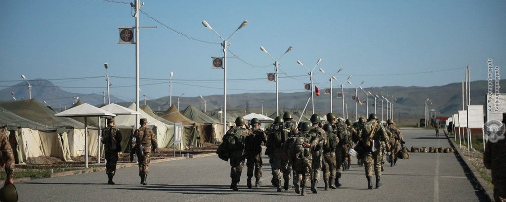 На военном полигоне Баграмян начались масштабные тактические учения (19 мая 2020). Армения - Sputnik Армения, 1920, 25.10.2021