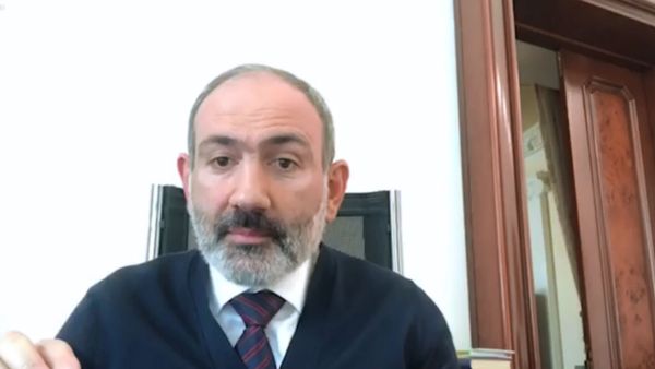 Онлайн видеообращение премьер-министра Никола Пашиняна в связи с коронавирусом и обвинениями в контрабанде (19 мая 2020). Еревaн Онлайн видеообращение премьер-министра Никола Пашиняна в связи с коронавирусом и обвинениями в контрабанде (19 мая 2020). Еревaн - Sputnik Армения