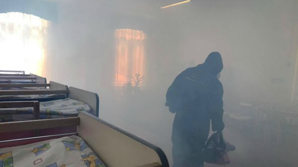 В детских садах Еревана проводят дезинфекцию (19 мая 2020). Еревaн - Sputnik Армения