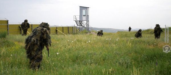 Армянские военнослужащие во время учений Армянские военнослужащие во время учений - Sputnik Армения