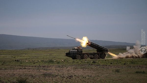 РСЗО Смерч на полигоне Баграмян: в Армении прошли масштабные военные учения - Sputnik Армения