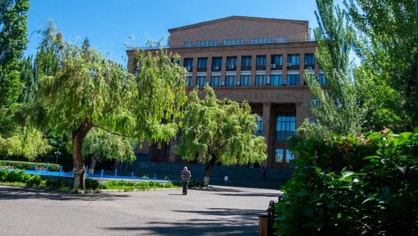 Ереванский государственный университет - Sputnik Армения