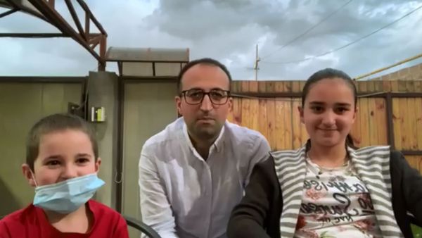 Նարեի և Գևորգի խորհուրդը բոլոր երեխաներին և մեծերին - Sputnik Արմենիա