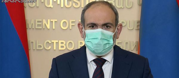  Стоп-кадр прямого эфира брифинга с участием премьер-министра Никола Пашиняна (30 мая 2020). Еревaн - Sputnik Армения